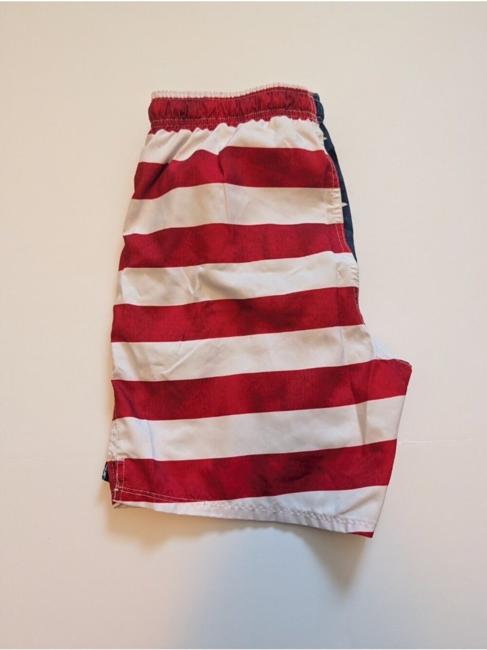 Old Navy American Flag 7" Inseam Swim Trunks Men's Sz Small Red White Blue - Picture 7 of 8